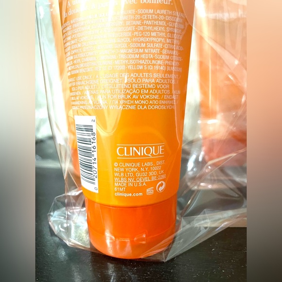 NWOT Clinique Happy Body Wash, 6.7oz - Picture 3 of 10